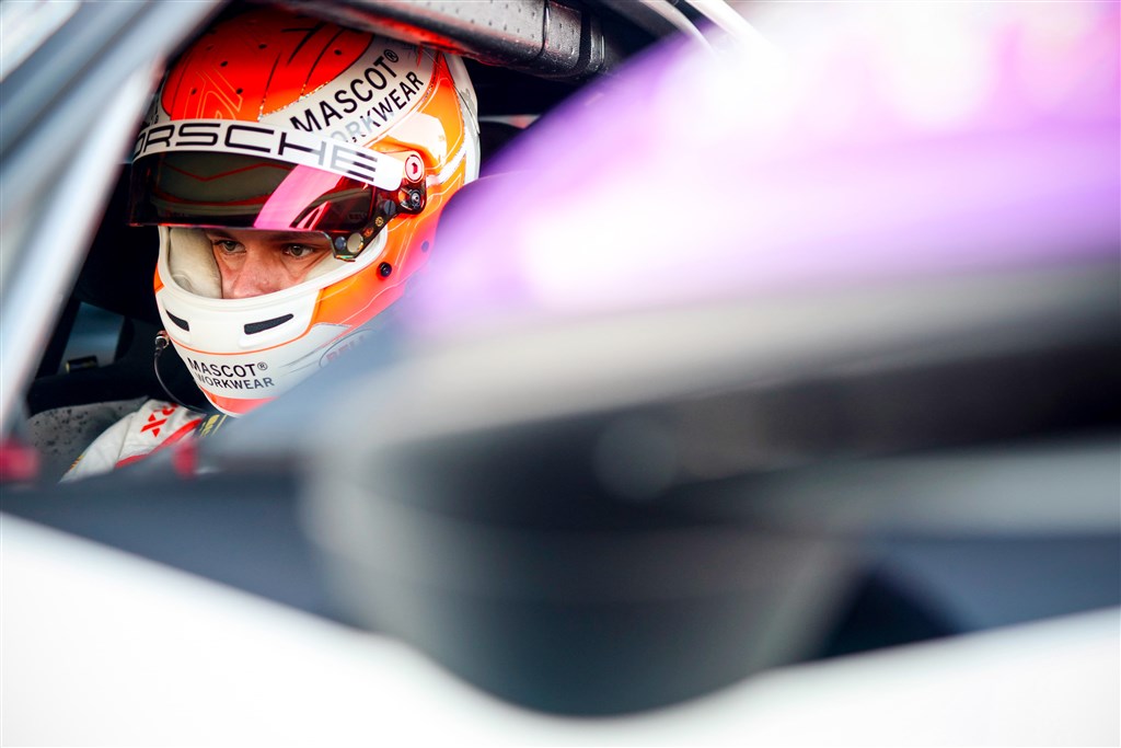 Bastian Buus på dobbeltpodie i Valencia.
(Foto: SRO Motorsports Group)